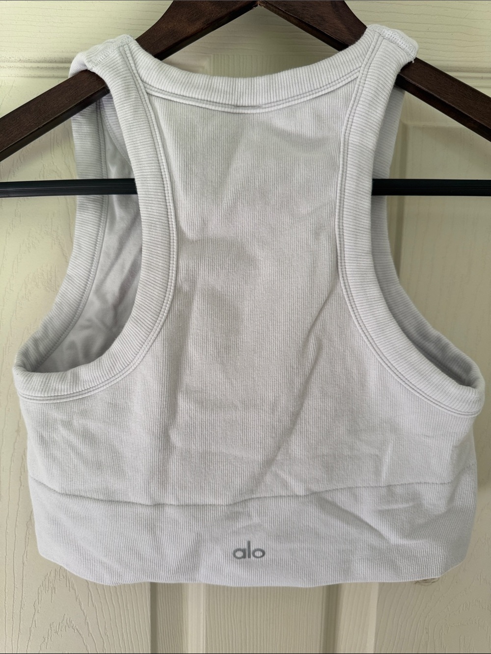 ALO Yoga White Ribbed Crop Tank Top - Picture 4 of 5